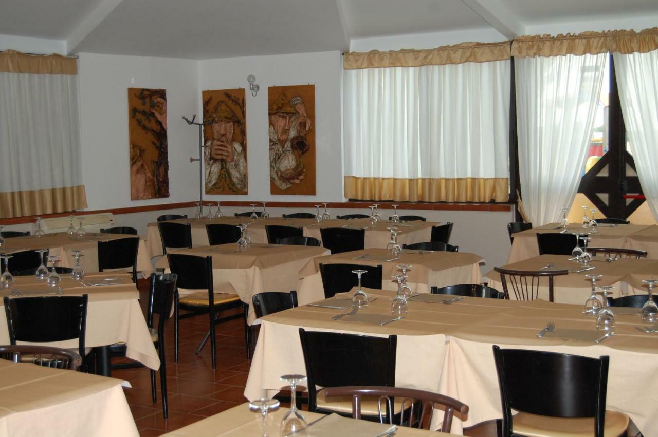 מלון Palazzo San Gervasio Latorraca מראה חיצוני תמונה